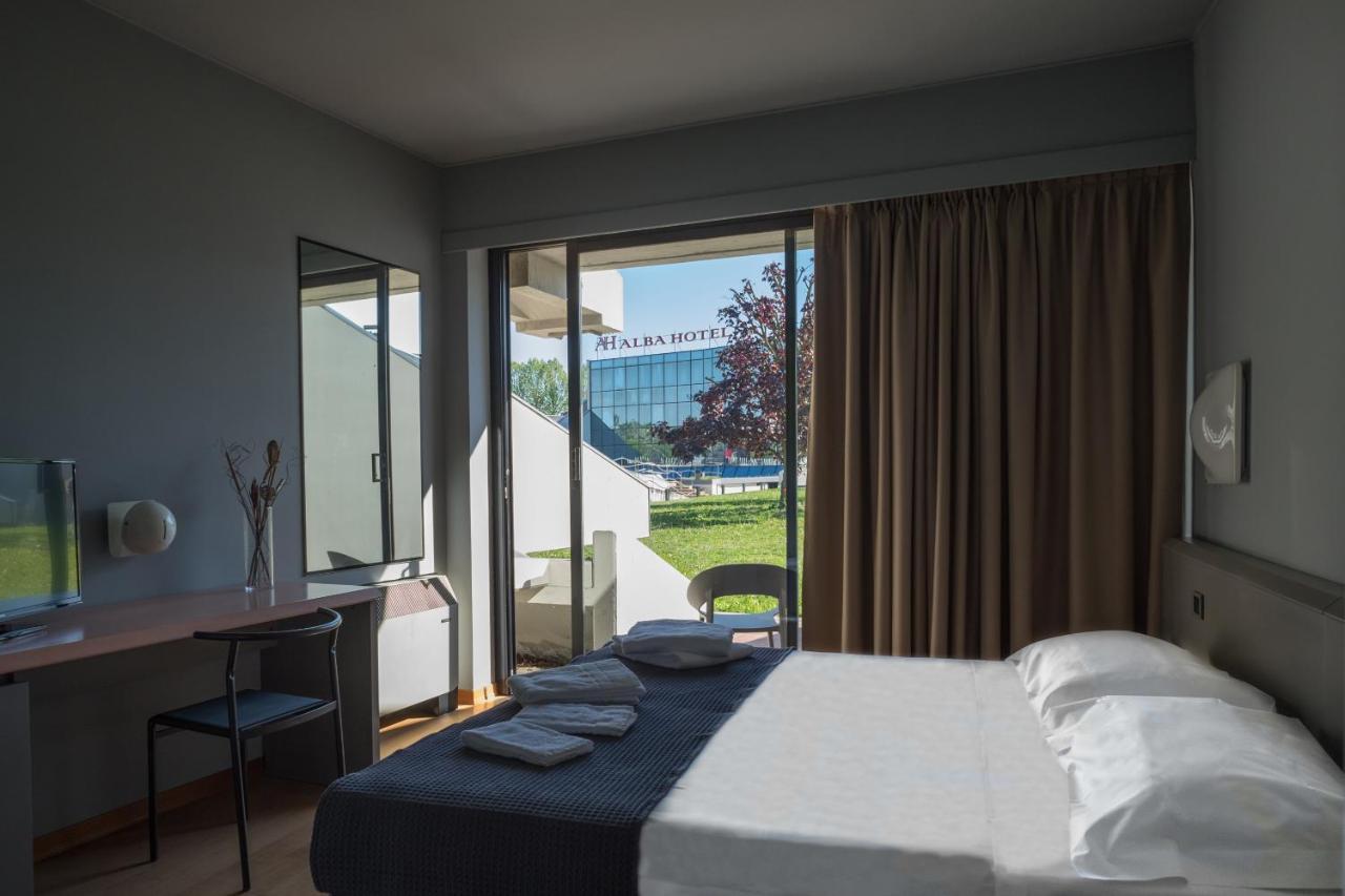 Alba Hotel Екстер'єр фото