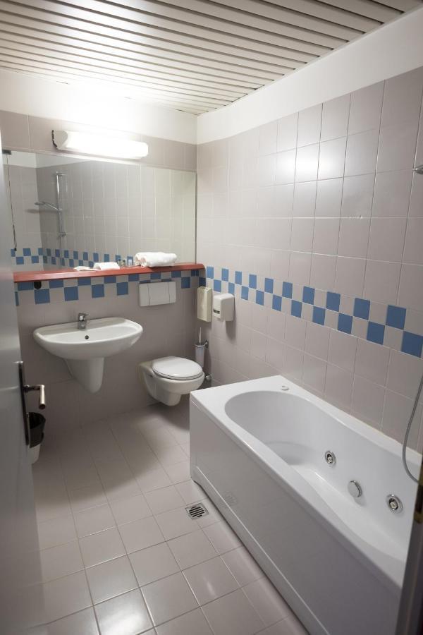 Alba Hotel Екстер'єр фото