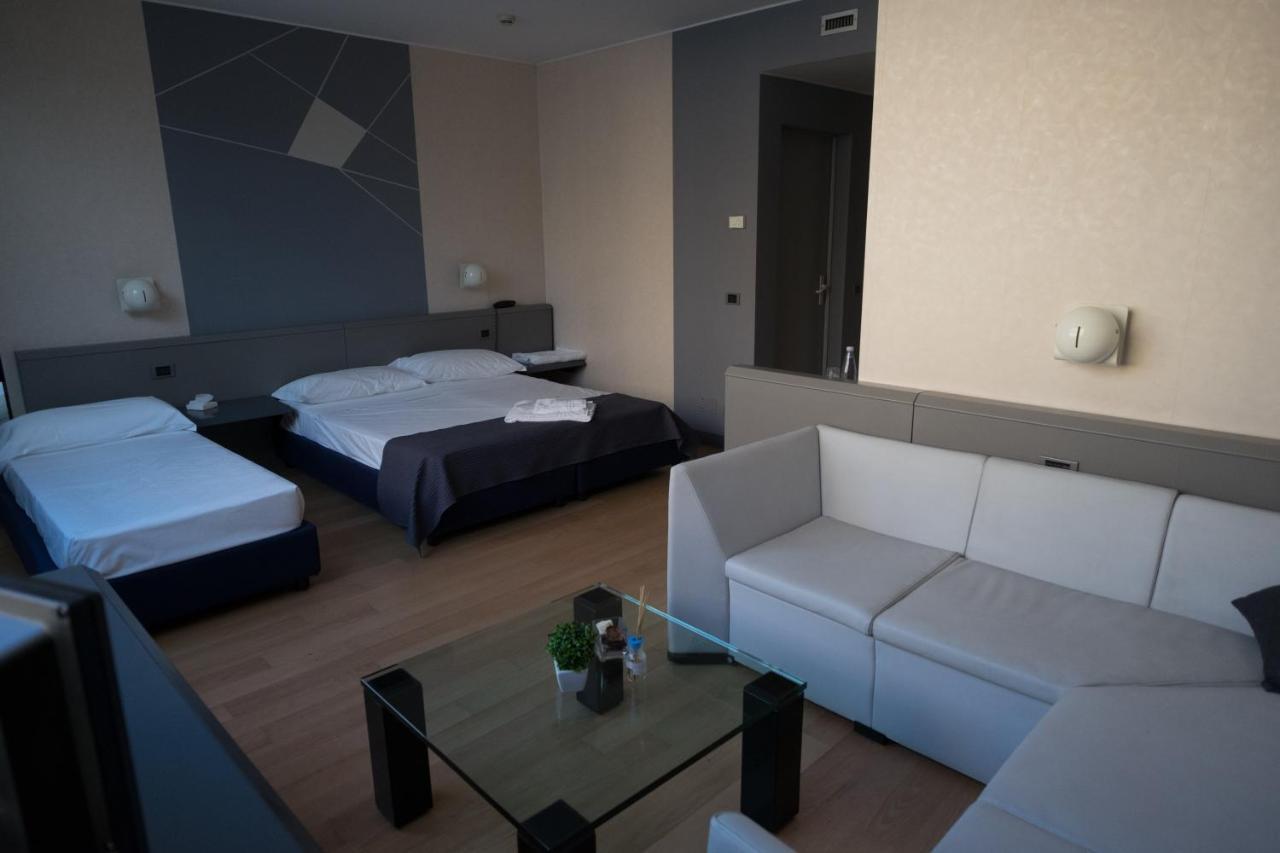 Alba Hotel Екстер'єр фото