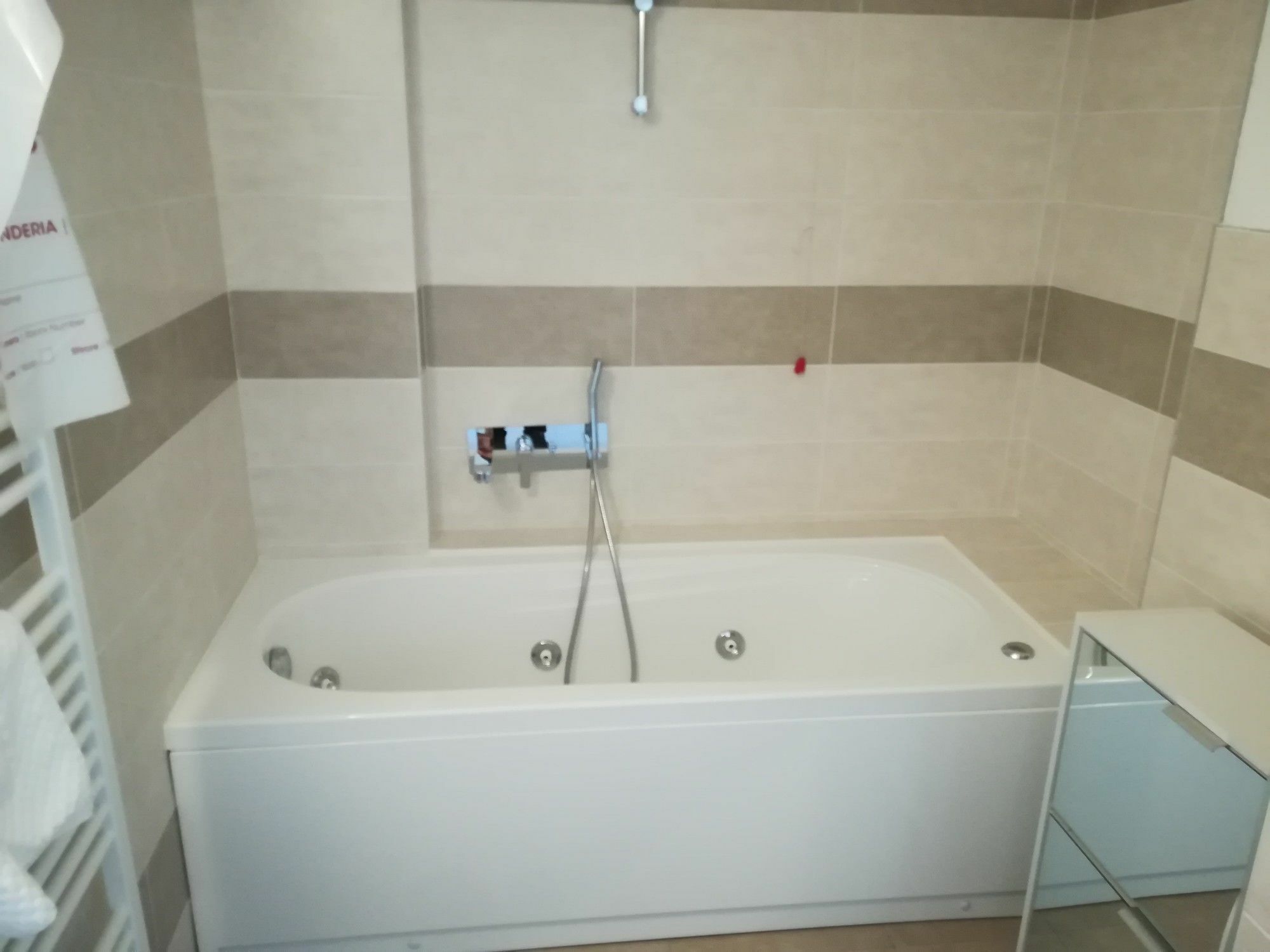 Alba Hotel Екстер'єр фото